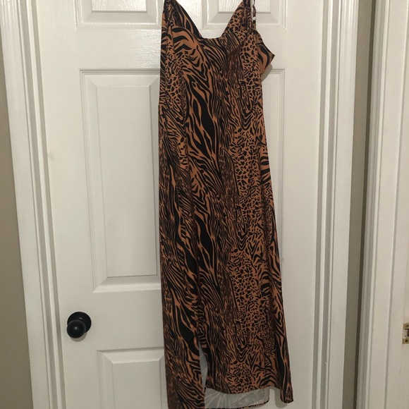 Midi dress - Picture 2 of 3